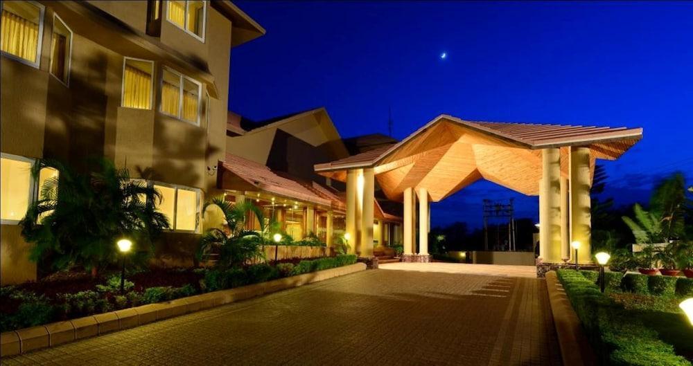 The Chariot Resort & Spa Пури Экстерьер фото